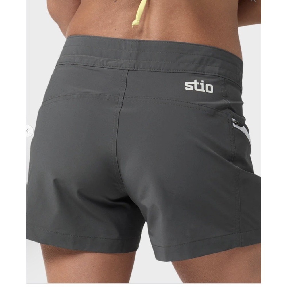 NEW STIO Women's CFS Board Shorts 4" - 100119 Steel/Magnet - Size 6 - Picture 11 of 13
